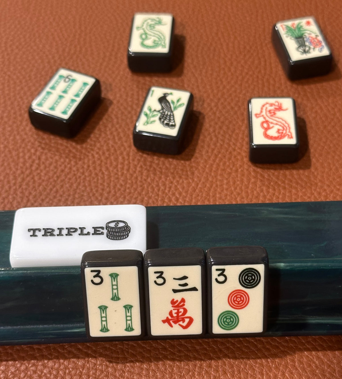 Triple Threat - Mahjong triple payout indicator (on Mahjinoes® tile)