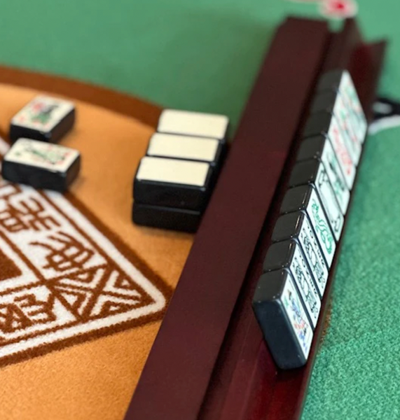 Limited Edition Replica Black Enrobed Mahjong Set (160 tiles) and Mahj –  Modern Mahjong