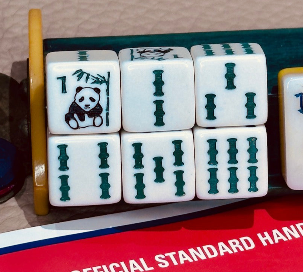 Panda Bear Bamboo - pair of slightly larger 19 mm white dice
