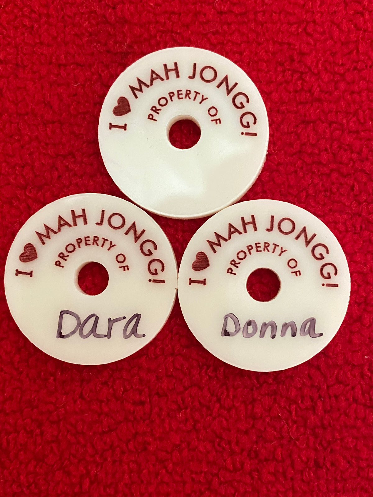 Set of Four (Buy 3, Get the 4th disc Free) BLANK: I ❤️ MAH JONGG PROPERTY OF disc for your keys, your bag, your rack ... whatever you imagine!